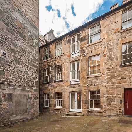 The Edmonstone'S Close Residence Edinburgh Buitenkant foto