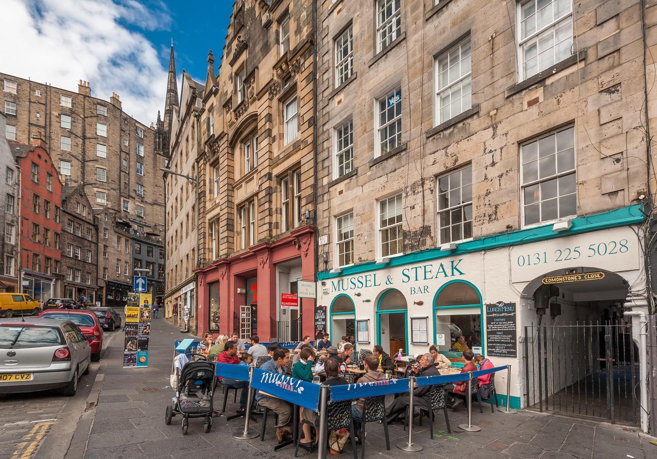 The Edmonstone'S Close Residence Edinburgh Buitenkant foto