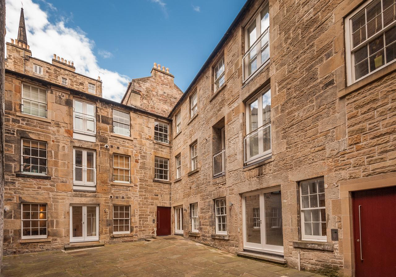 The Edmonstone'S Close Residence Edinburgh Buitenkant foto